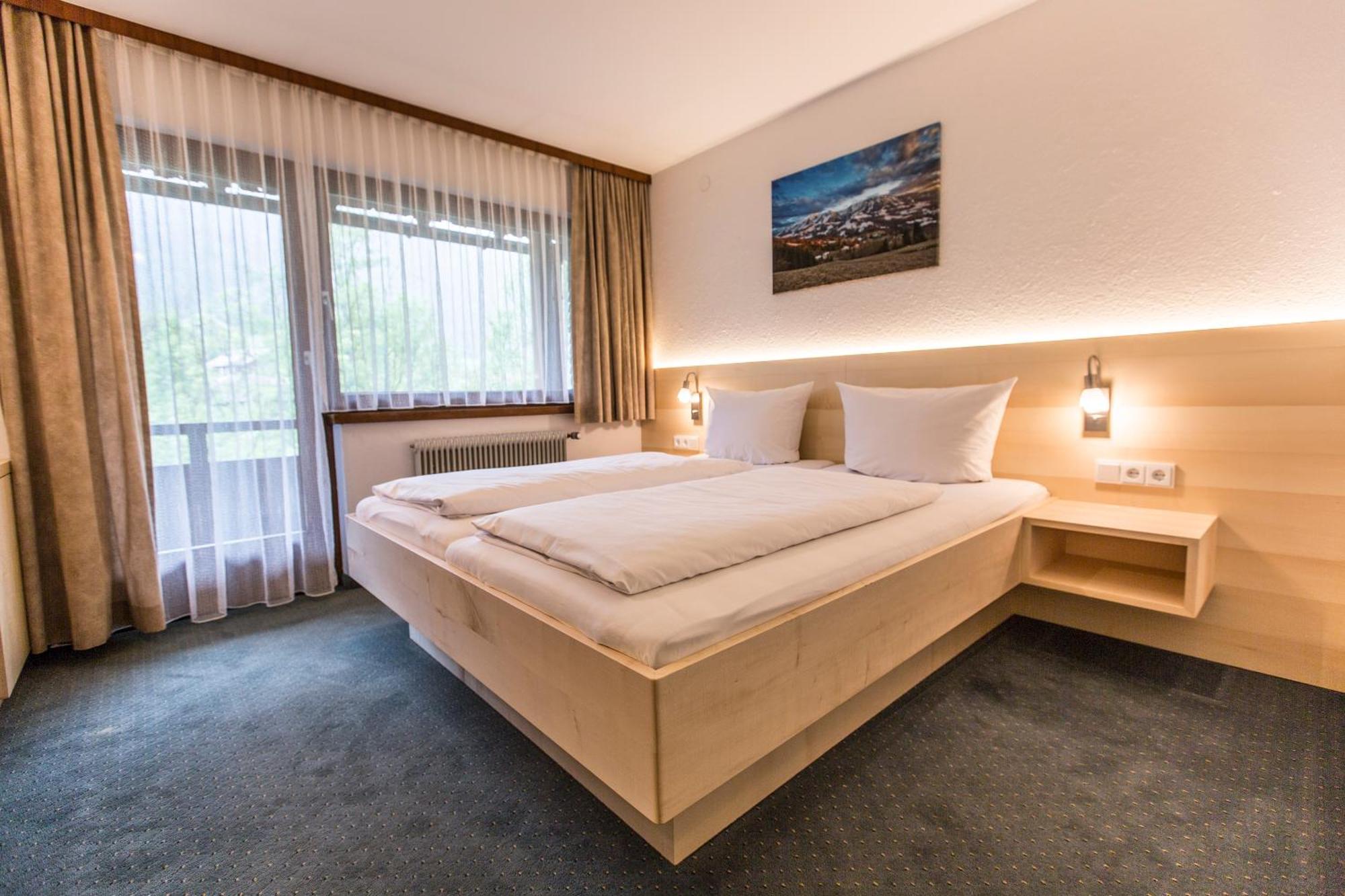 Gaestehaus-Pension Barbara Анделсбух Стая снимка